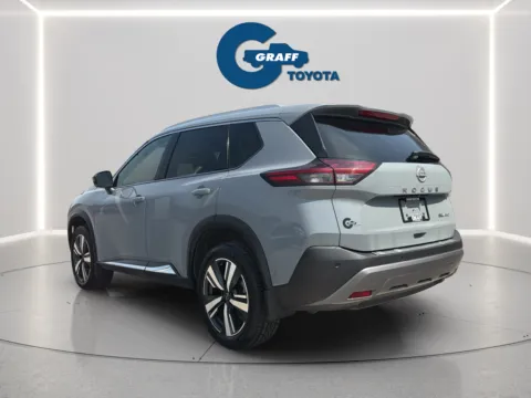 More photos of 2023 Nissan Rogue SL at Graff Toyota, IN
