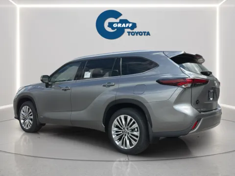 More photos of 2026 Toyota Highlander Hybrid Platinum at Graff Toyota, IN