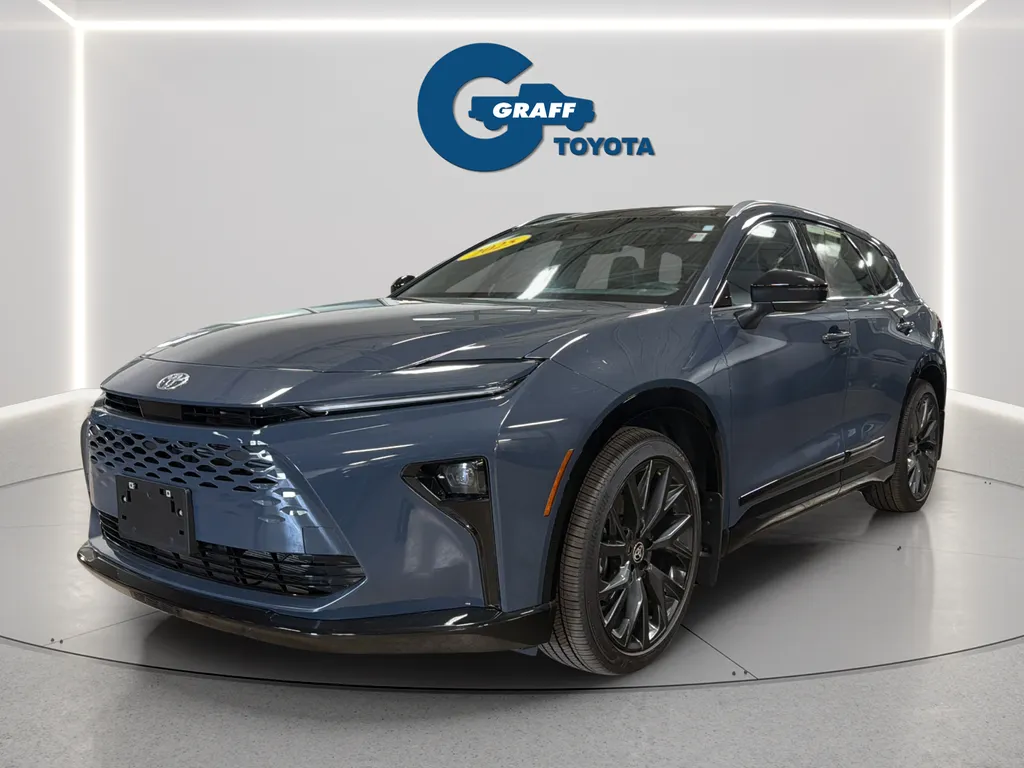 2025 Toyota Crown Signia Limited for sale in Burns Harbor, IN