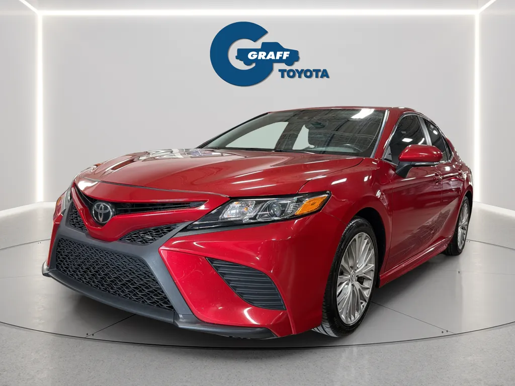 Red 2020 Toyota Camry SE for sale in Burns Harbor, IN