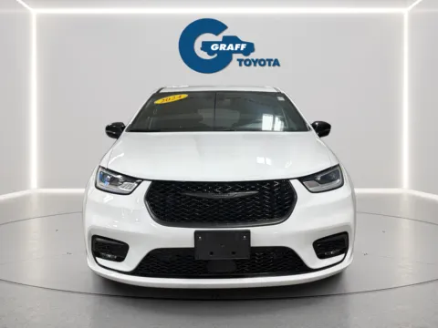 Another view of 2024 Chrysler Pacifica Hybrid Select S Appearance for sale in Burns Harbor, IN at Graff Toyota