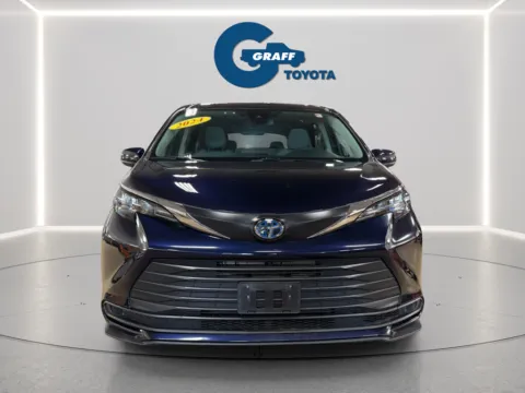 Another view of 2024 Toyota Sienna LE for sale in Burns Harbor, IN at Graff Toyota