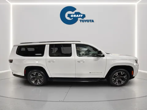 More photos of 2024 Jeep Wagoneer L Series III at Graff Toyota, IN