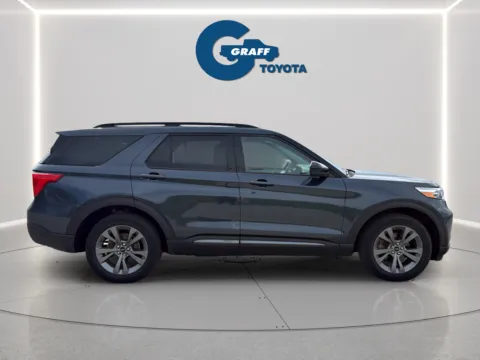 More photos of 2022 Ford Explorer XLT at Graff Toyota, IN