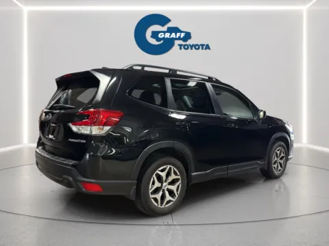 More photos of 2023 Subaru Forester Premium at Graff Toyota, IN