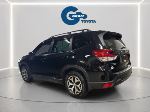 More photos of 2023 Subaru Forester Premium at Graff Toyota, IN