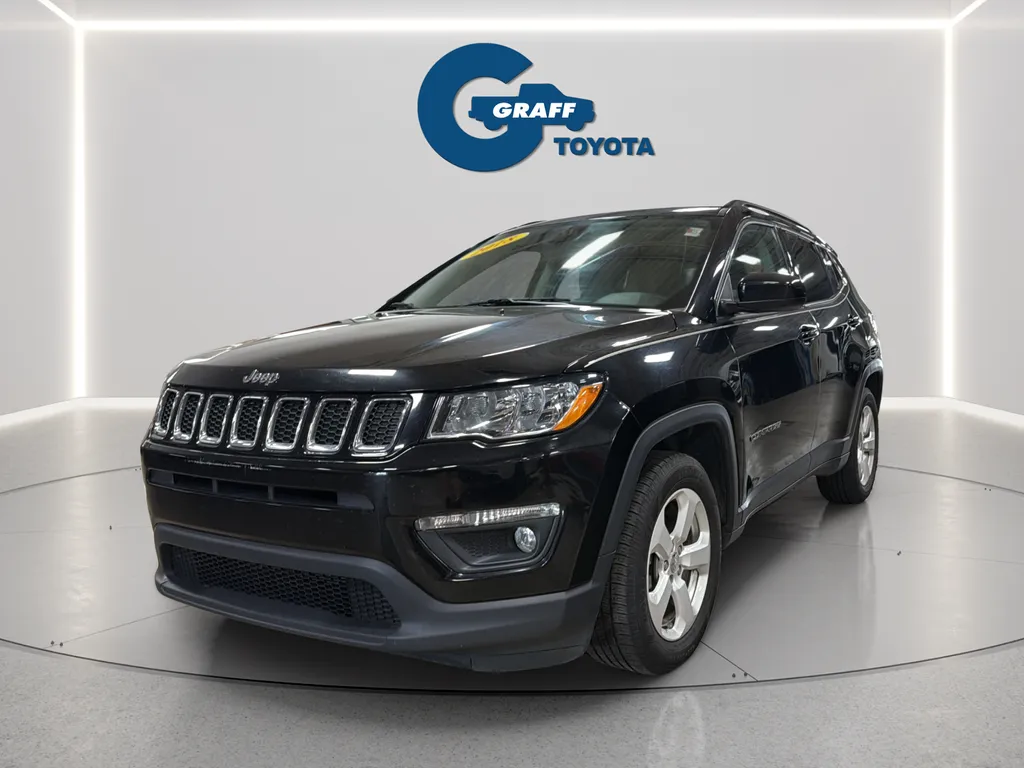Black 2018 Jeep Compass Latitude for sale in Burns Harbor, IN
