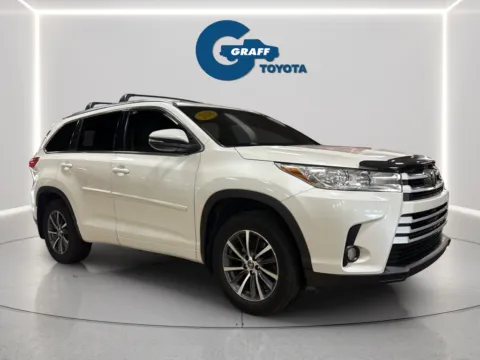 More photos of 2018 Toyota Highlander XLE at Graff Toyota, IN