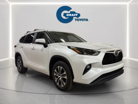 More photos of 2023 Toyota Highlander XLE at Graff Toyota, IN
