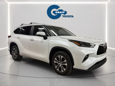 More photos of 2023 Toyota Highlander XLE at Graff Toyota, IN