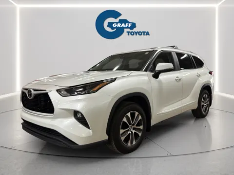 Photos of 2023 Toyota Highlander XLE for sale in Burns Harbor, IN at Graff Toyota