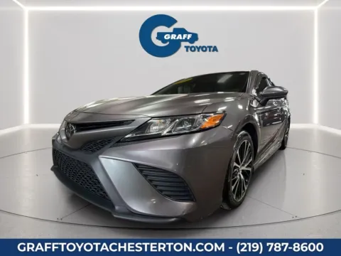 Gray 2018 Toyota Camry SE for sale in Burns Harbor, IN
