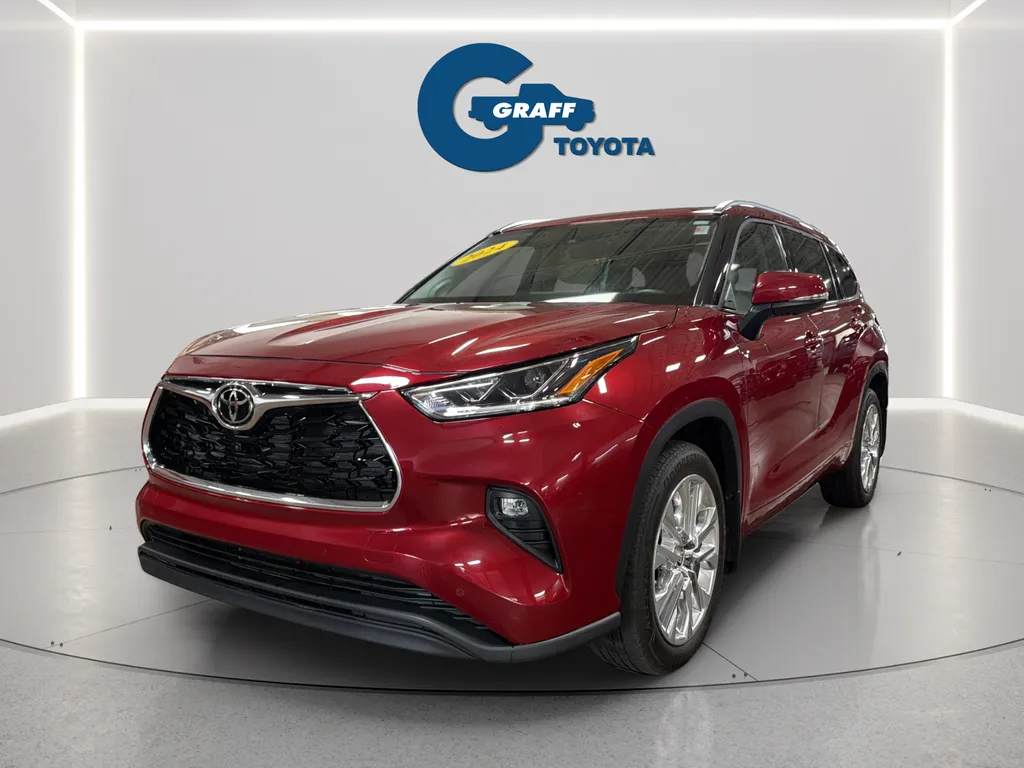 Unknown 2024 Toyota Highlander Limited for sale in Burns Harbor, IN