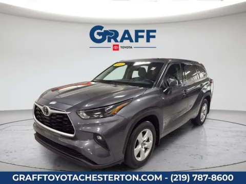 Gray 2022 Toyota Highlander LE for sale in Burns Harbor, IN