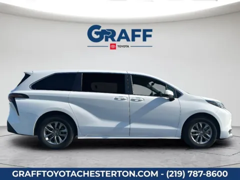 More photos of 2025 Toyota Sienna LE at Graff Toyota, IN