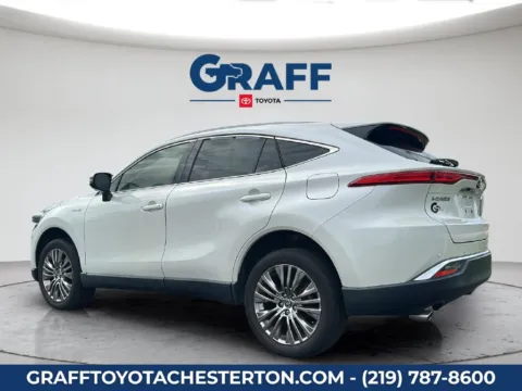 More photos of 2021 Toyota Venza Limited at Graff Toyota, IN