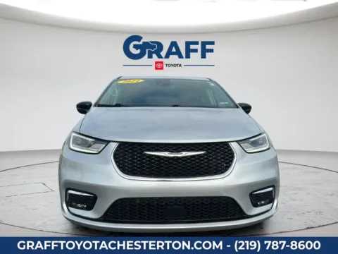 Photos of 2024 Chrysler Pacifica Touring L for sale in Burns Harbor, IN at Graff Toyota