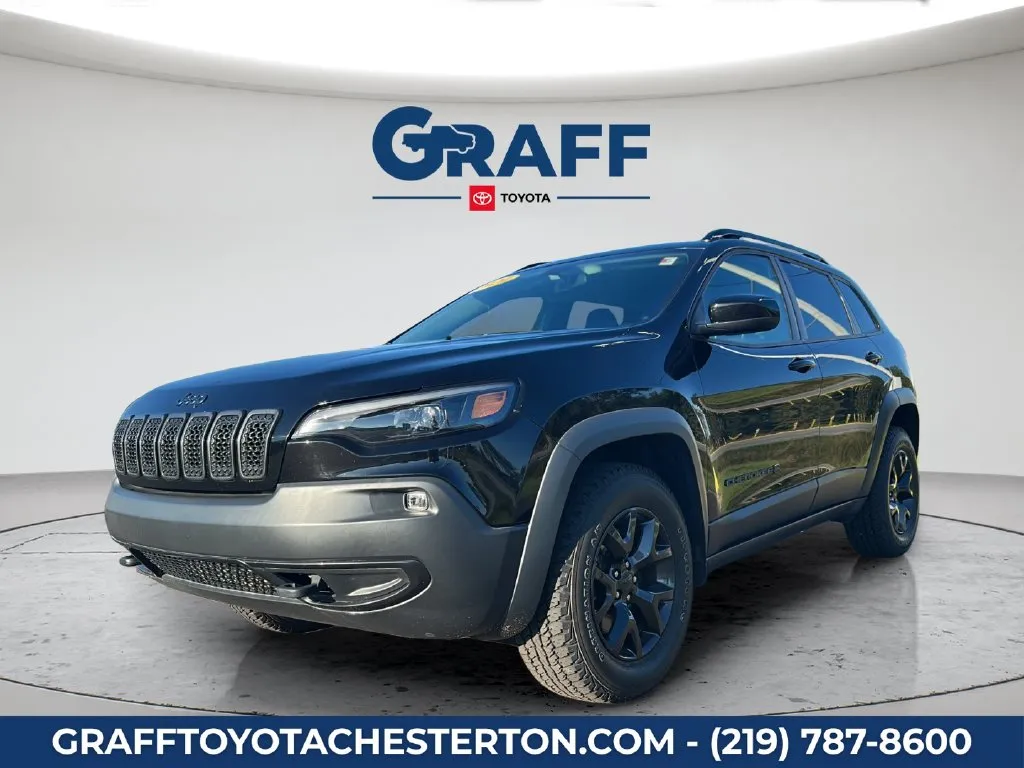 Black 2020 Jeep Cherokee Latitude for sale in Burns Harbor, IN