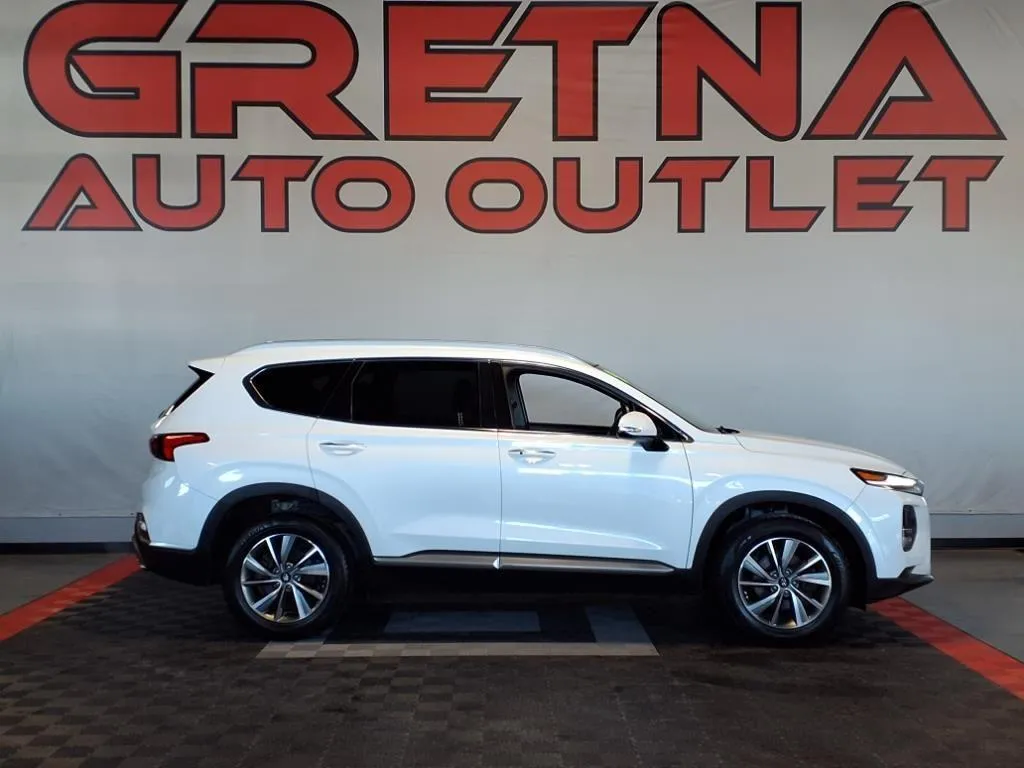 White 2019 Hyundai Santa Fe Limited 2.4L for sale in Gretna, NE
