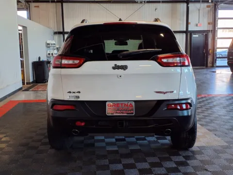 More photos of 2017 Jeep Cherokee Trailhawk at Gretna Auto Outlet, NE