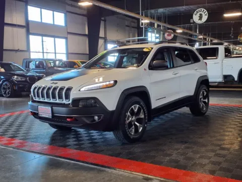 Another view of 2017 Jeep Cherokee Trailhawk for sale in Gretna, NE at Gretna Auto Outlet