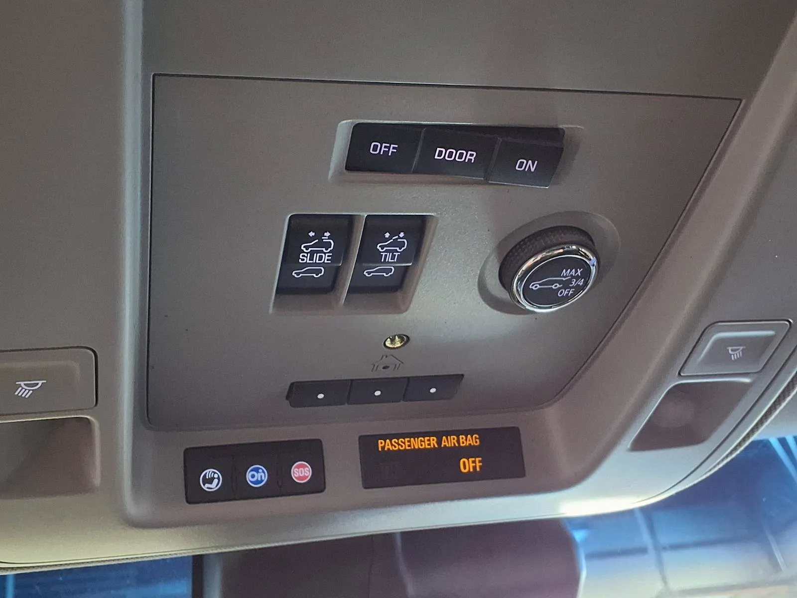 Cadillac Escalade photo 23