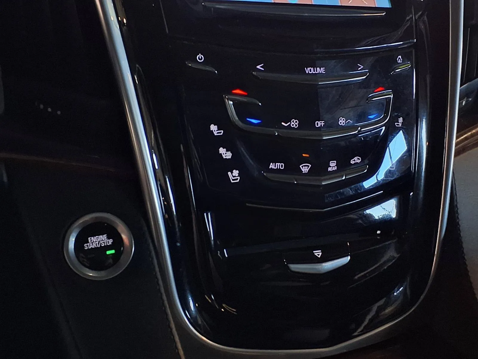 Cadillac Escalade photo 26