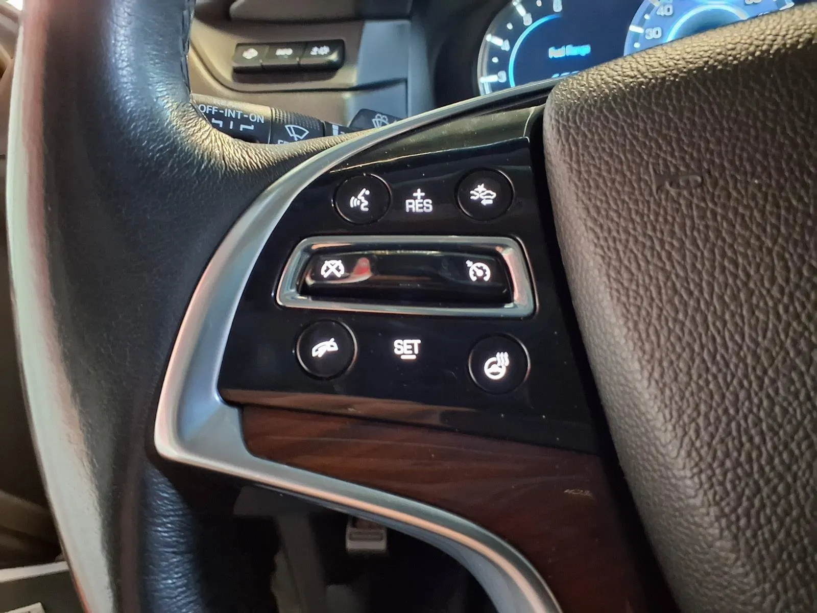 Cadillac Escalade photo 28