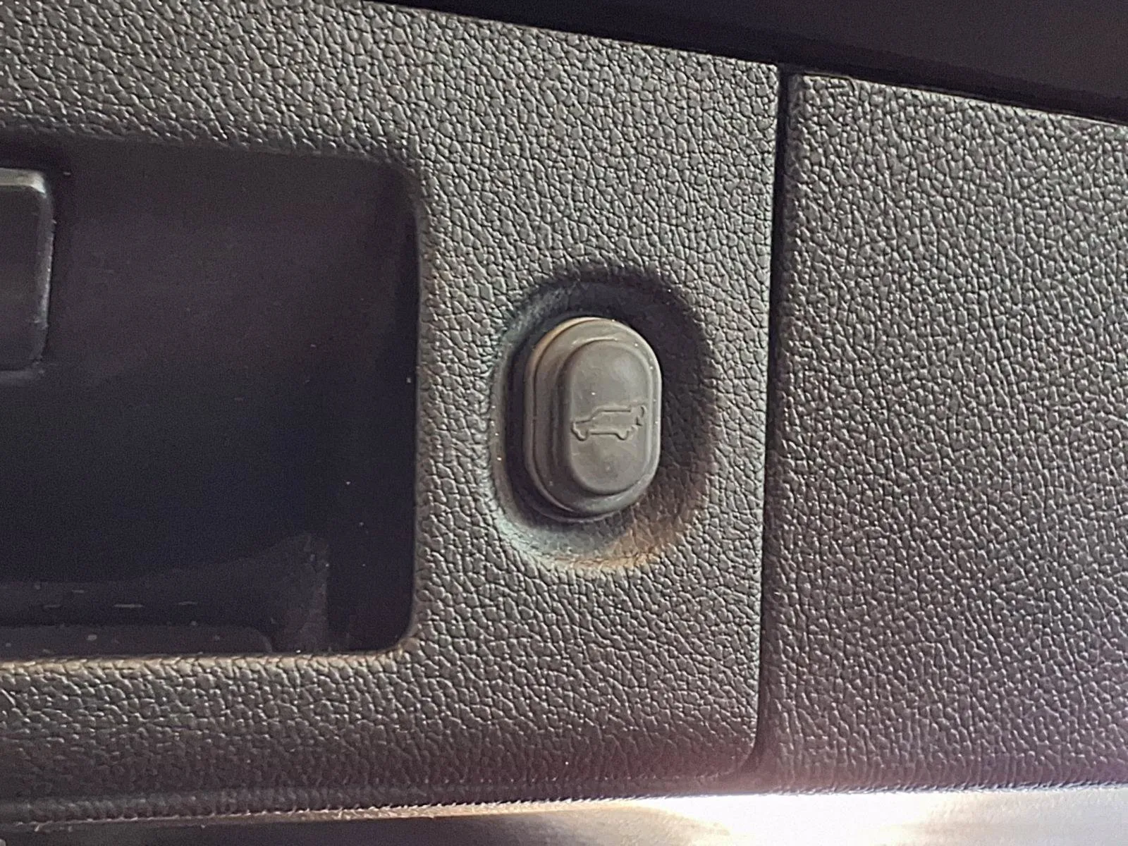 Cadillac Escalade photo 7