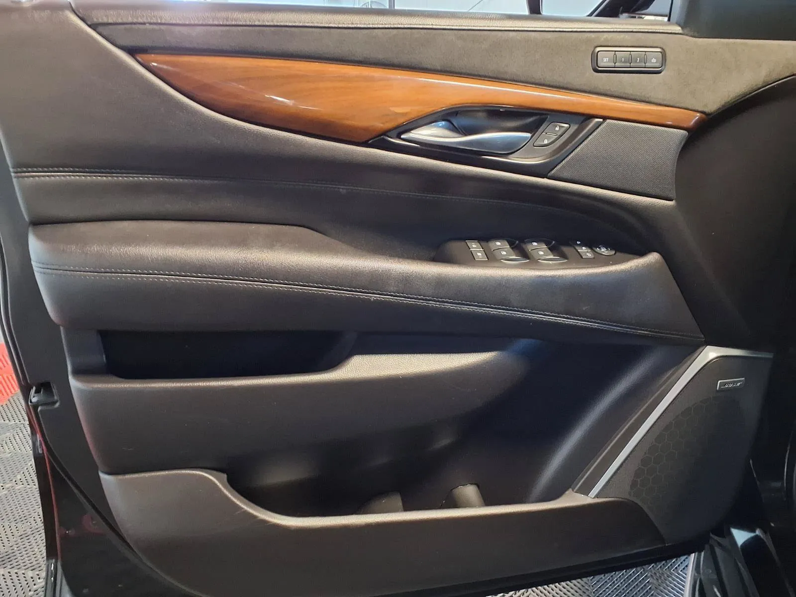 Cadillac Escalade photo 20