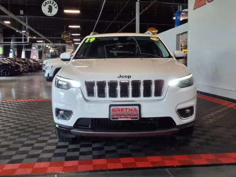 Photos of 2019 Jeep Cherokee Limited for sale in Gretna, NE at Gretna Auto Outlet