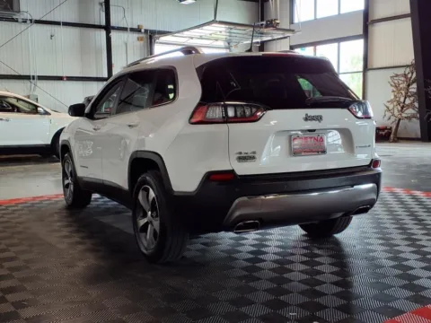 More photos of 2019 Jeep Cherokee Limited at Gretna Auto Outlet, NE
