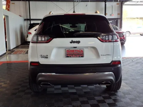 More photos of 2019 Jeep Cherokee Limited at Gretna Auto Outlet, NE