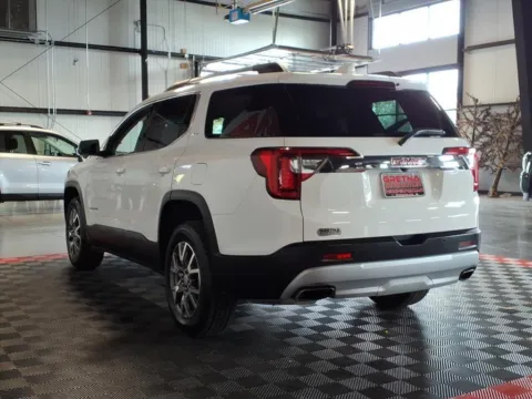 More photos of 2020 GMC Acadia SLT at Gretna Auto Outlet, NE