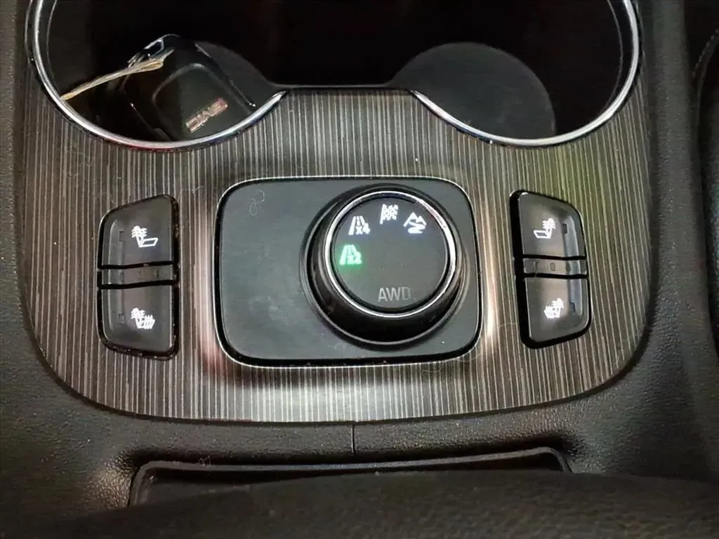 GMC Acadia photo 24