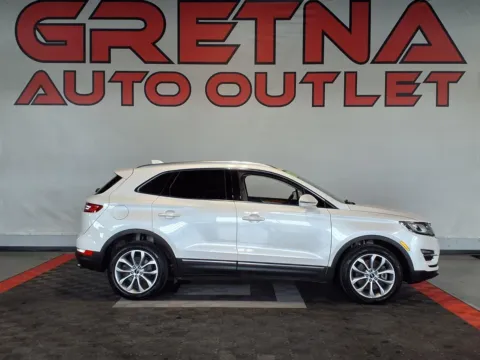 White 2017 Lincoln MKC Select for sale in Gretna, NE