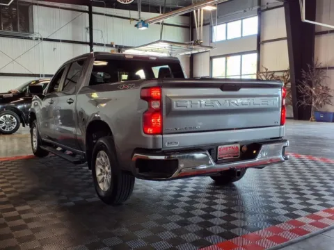 More photos of 2021 Chevrolet Silverado 1500 LT at Gretna Auto Outlet, NE