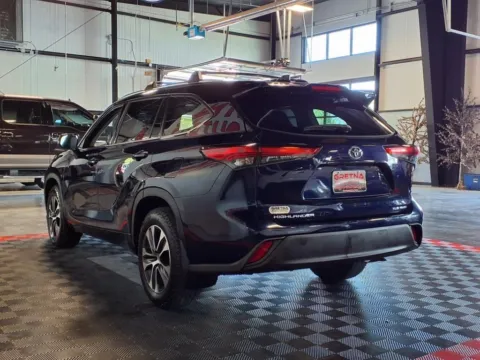 More photos of 2020 Toyota Highlander XLE at Gretna Auto Outlet, NE