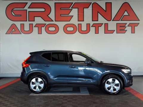 Blue 2021 Volvo XC40 T4 Momentum for sale in Gretna, NE