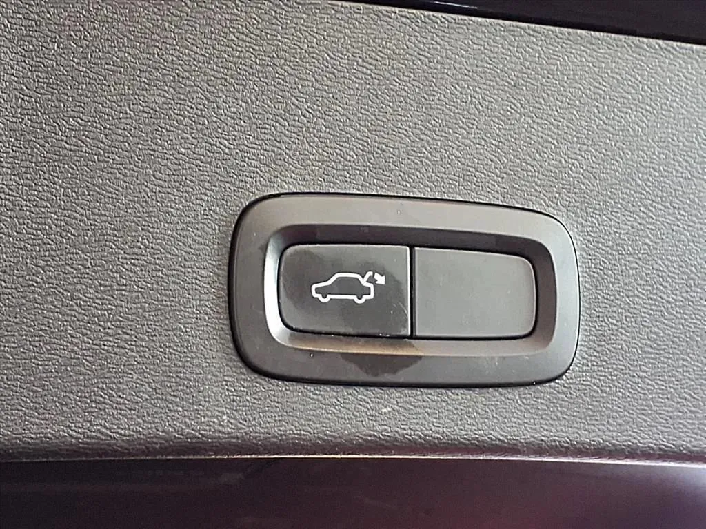 Volvo XC40 photo 6