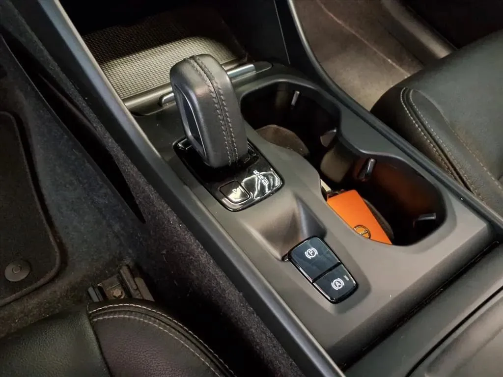 Volvo XC40 photo 22