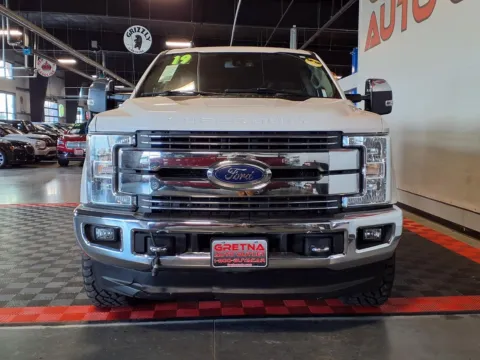 Photos of 2019 Ford F-250 Super Duty Lariat for sale in Gretna, NE at Gretna Auto Outlet