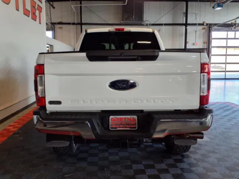 More photos of 2019 Ford F-250 Super Duty Lariat at Gretna Auto Outlet, NE