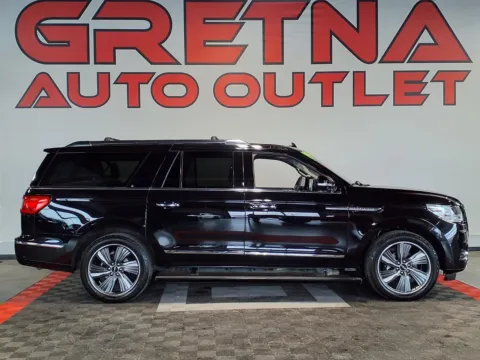 Black 2019 Lincoln Navigator L Reserve for sale in Gretna, NE
