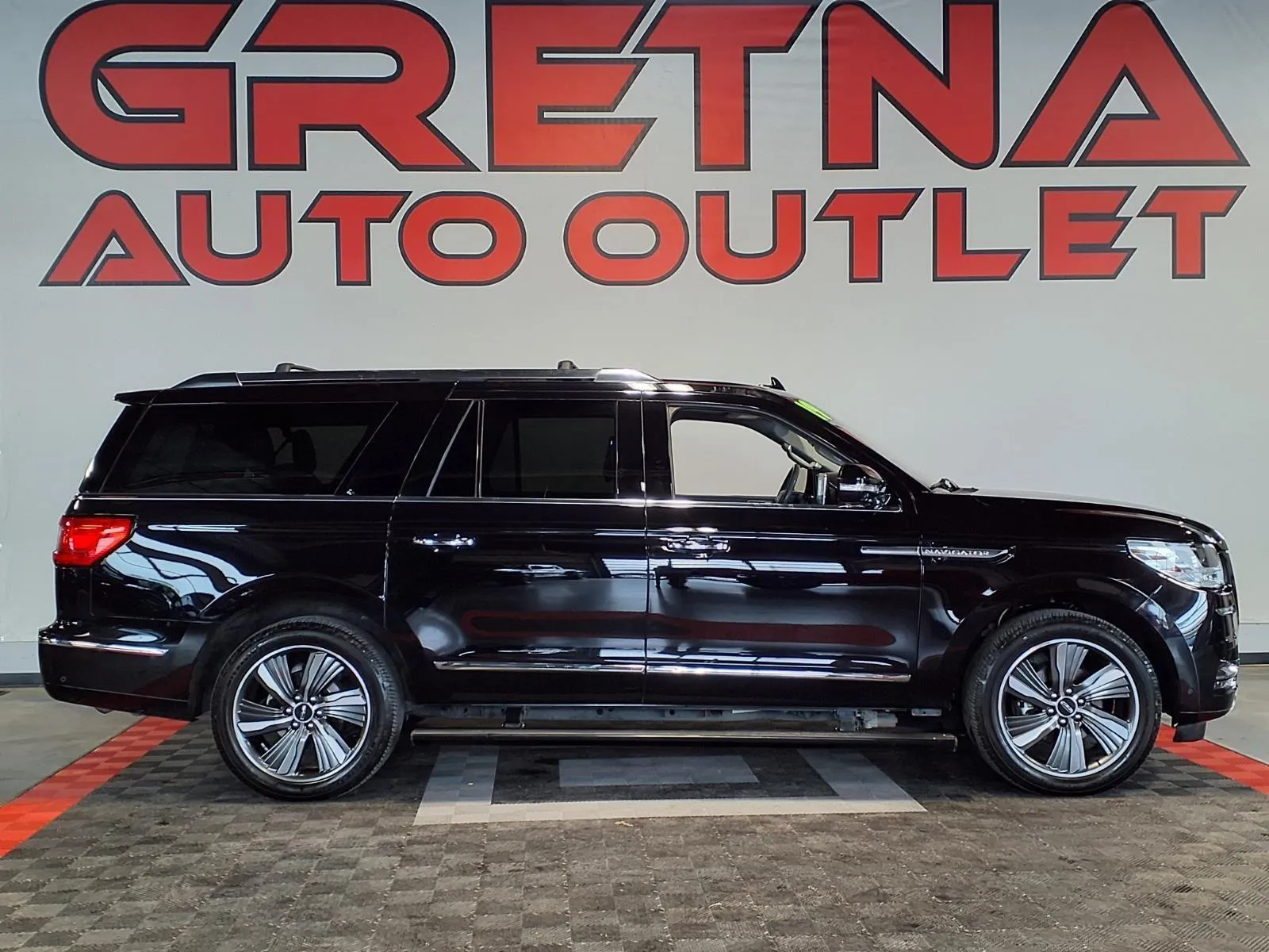Black 2019 Lincoln Navigator L Reserve for sale in Gretna, NE