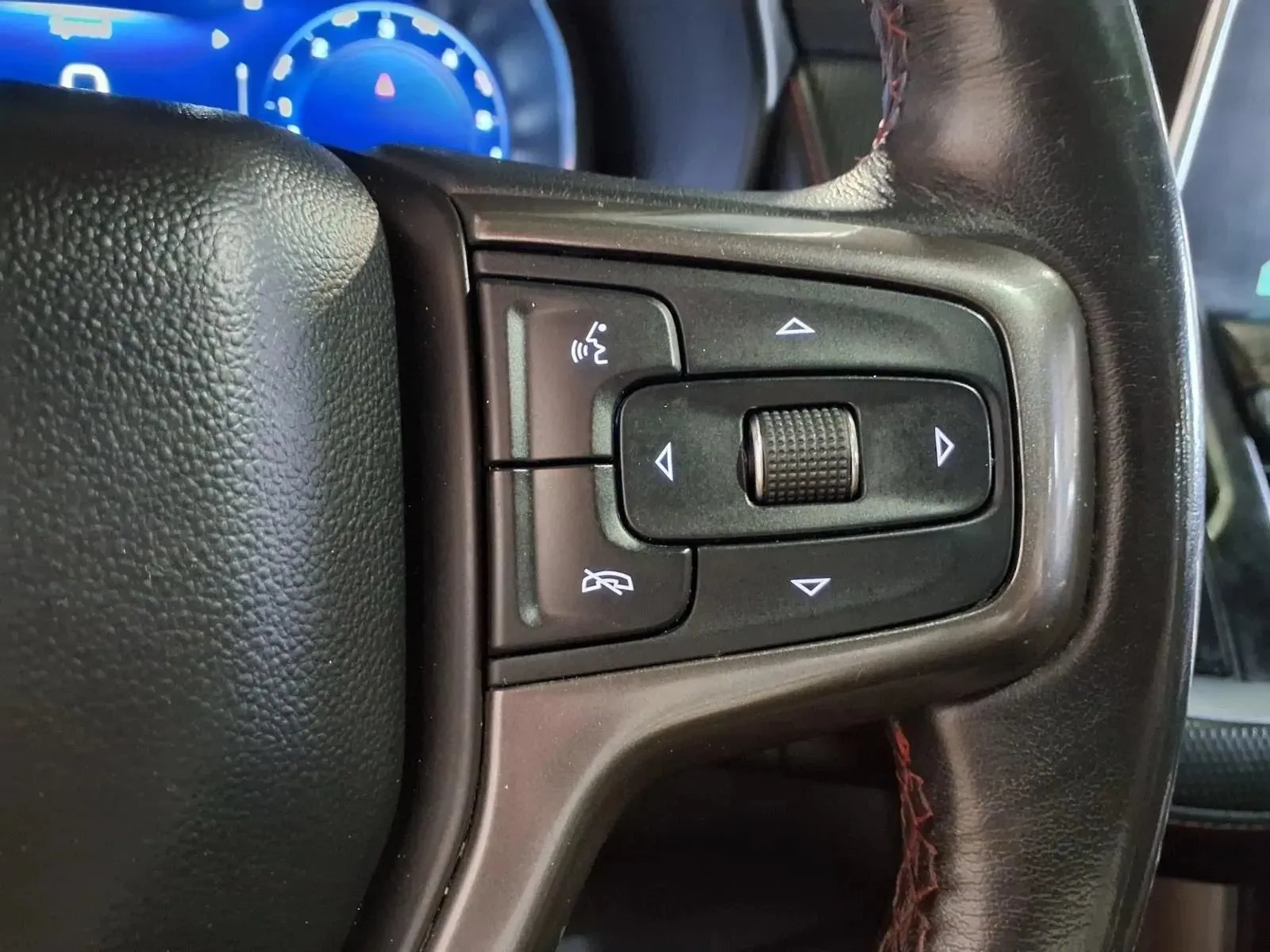 Chevrolet Suburban photo 29