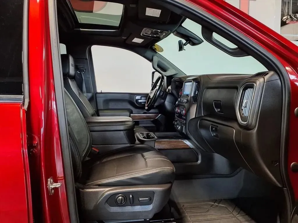 Chevrolet Silverado photo 10