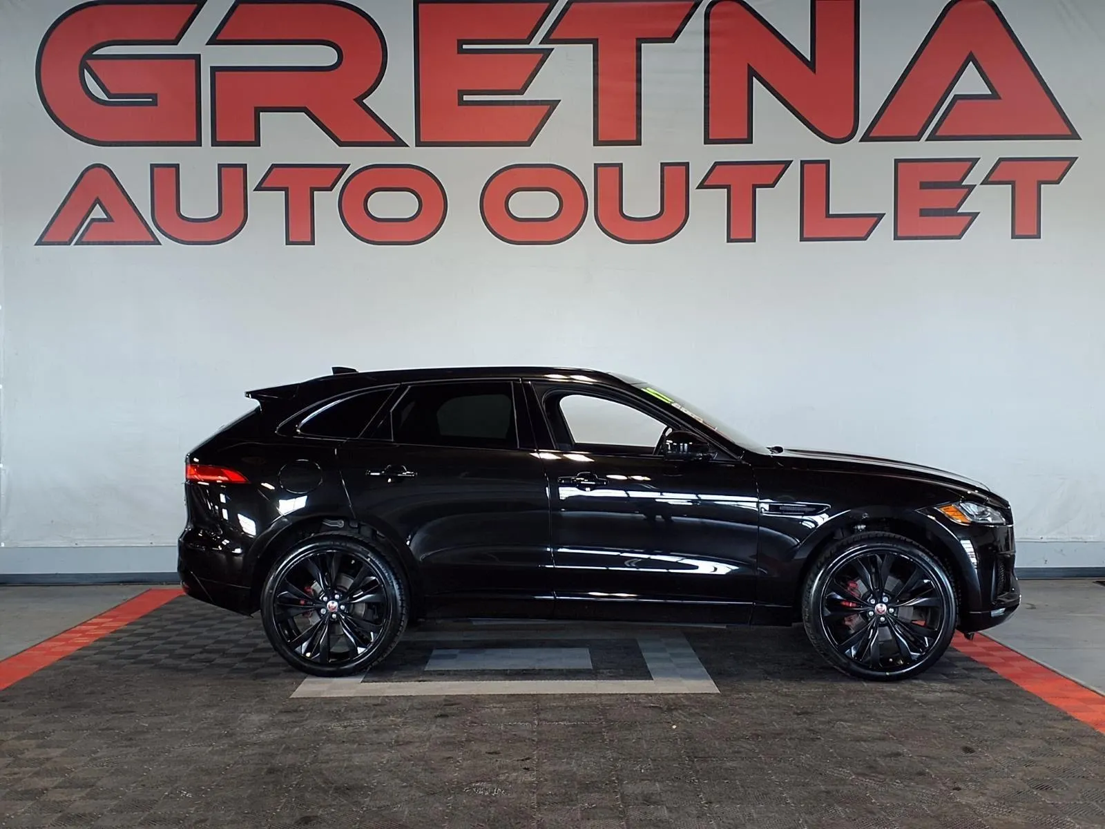 Black 2017 Jaguar F-PACE S for sale in Gretna, NE