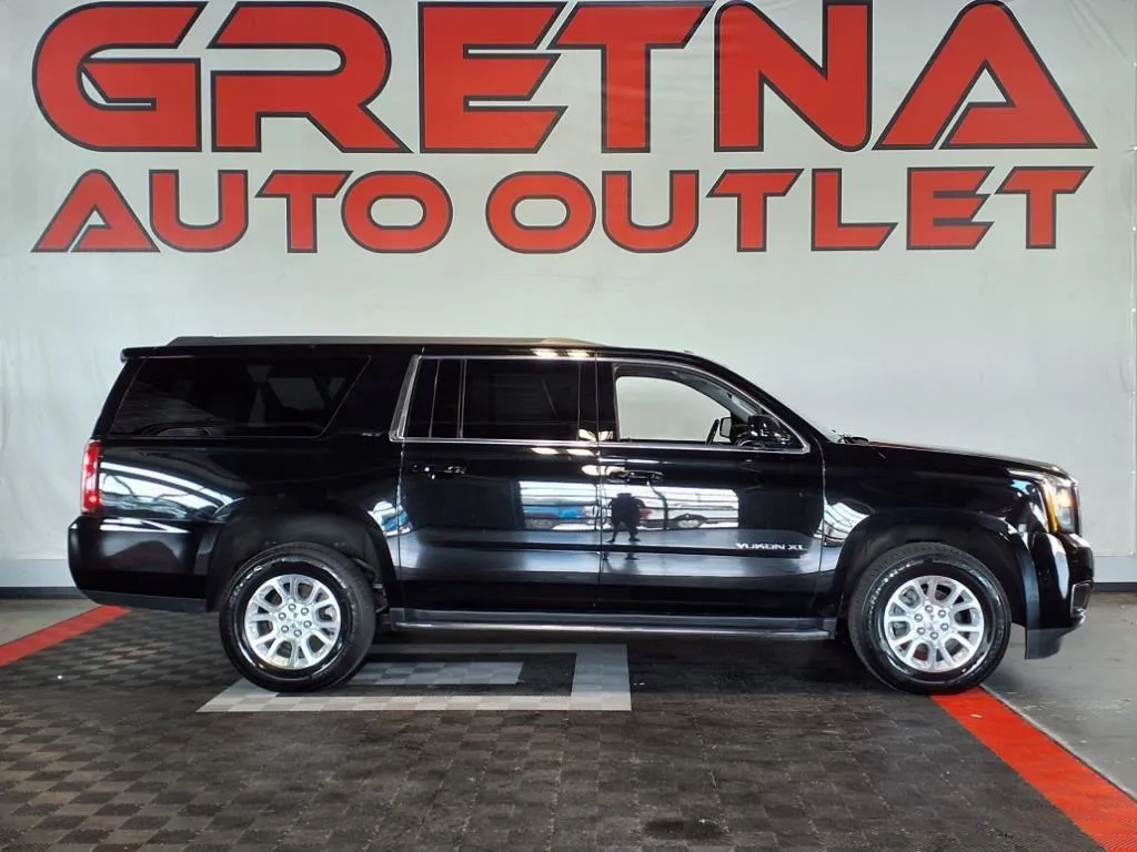 Black 2019 GMC Yukon XL SLT for sale in Gretna, NE