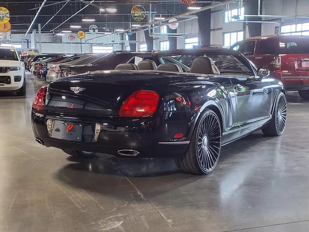 Bentley Continental photo 5